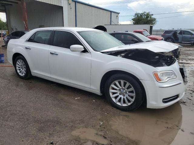 2C3CCAAG0CH169686 - 2012 CHRYSLER 300 WHITE photo 4