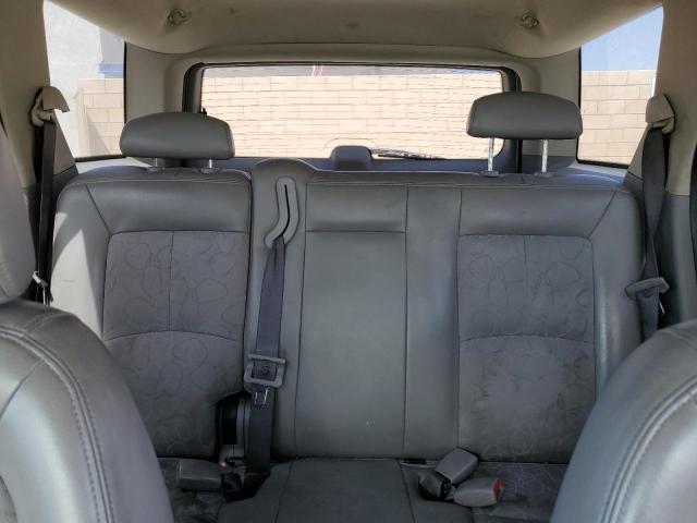 5GZCZ63435S819678 - 2005 SATURN VUE WHITE photo 10