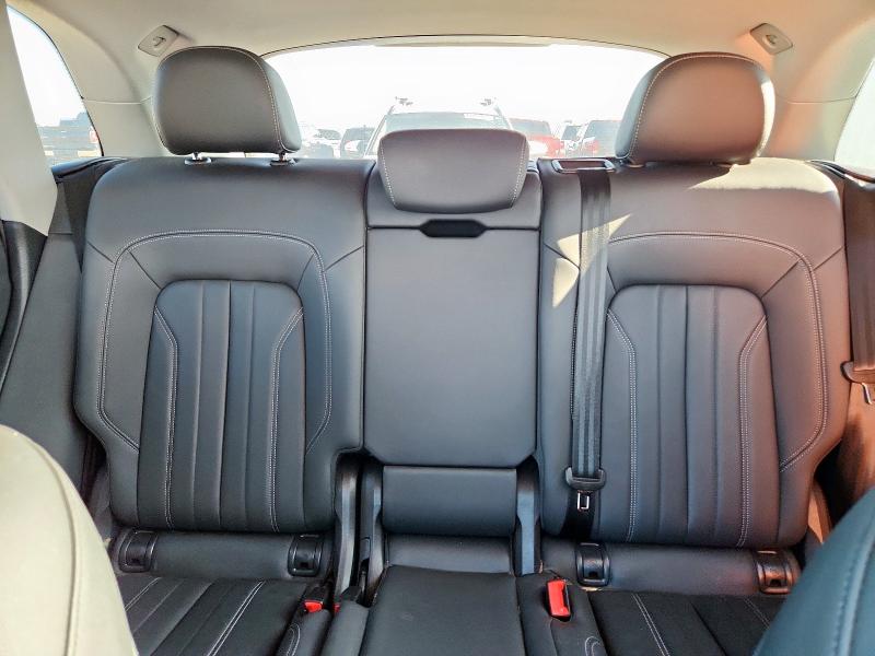 WA1BAAFY1M2104980 - 2021 AUDI Q5 PREMIUM PLUS WHITE photo 10