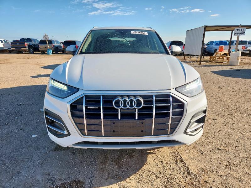 WA1BAAFY1M2104980 - 2021 AUDI Q5 PREMIUM PLUS WHITE photo 5