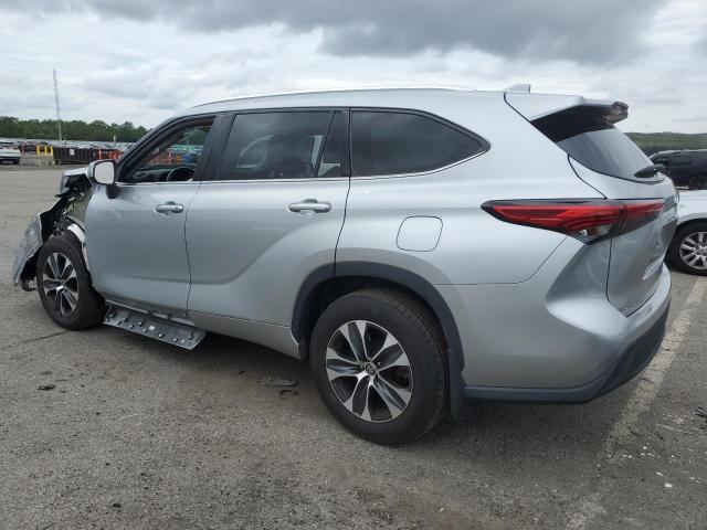 5TDGZRBH3MS544801 - 2021 TOYOTA HIGHLANDER XLE GRAY photo 2