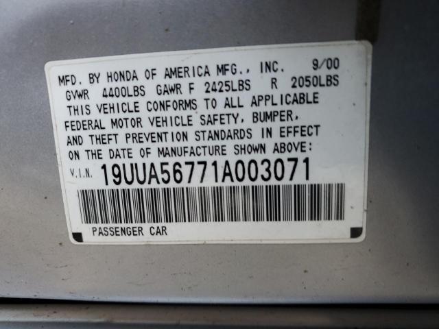 19UUA56771A003071 - 2001 ACURA 3.2TL SILVER photo 12