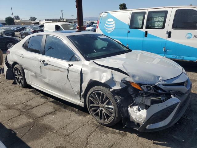 4T1S11AK1RU205498 - 2024 TOYOTA CAMRY SE NIGHT SHADE WHITE photo 4