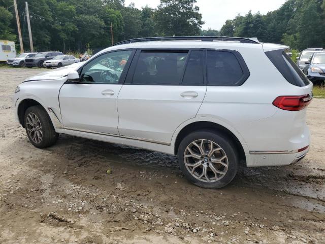 5UXCW2C00M9D87039 - 2021 BMW X7 XDRIVE40I WHITE photo 2