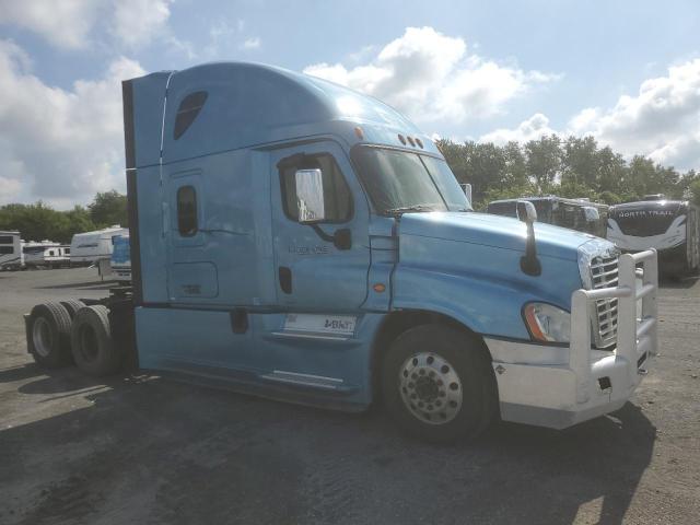 3AKJGLDR8JSGH0787 - 2018 FREIGHTLINER CASCADIA 1 BLUE photo 2