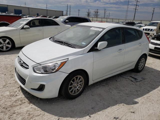 KMHCT5AEXHU300091 - 2017 HYUNDAI ACCENT SE WHITE photo 1