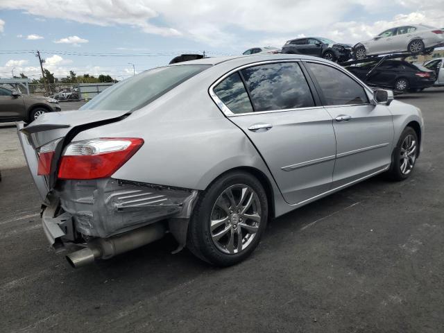 1HGCR2F73DA176500 - 2013 HONDA ACCORD EX SILVER photo 3