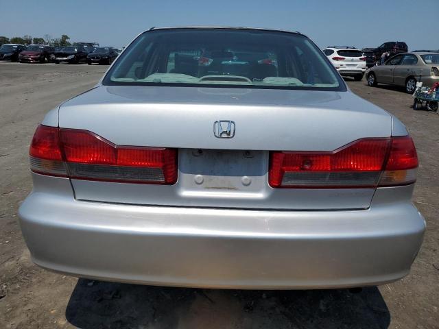 1HGCF86691A039057 - 2001 HONDA ACCORD VALUE SILVER photo 6