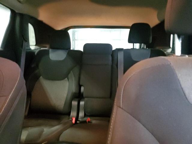 1C4PJMCB0JD622320 - 2018 JEEP CHEROKEE LATITUDE SILVER photo 10