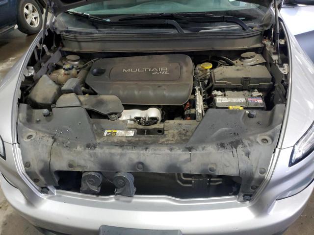 1C4PJMCB0JD622320 - 2018 JEEP CHEROKEE LATITUDE SILVER photo 12