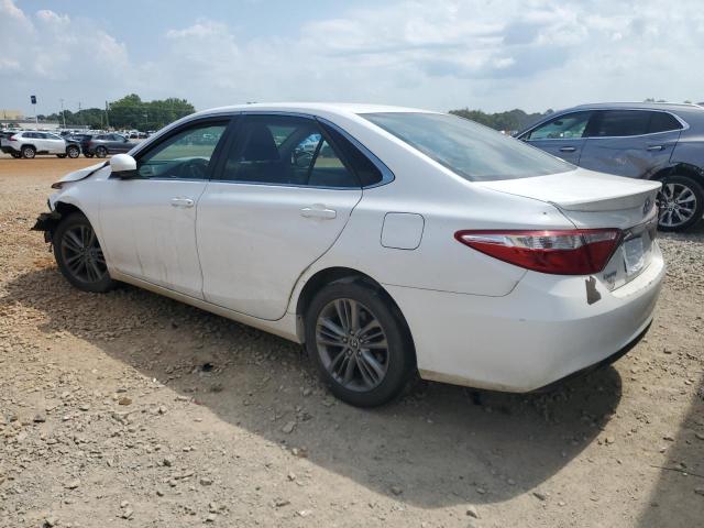 4T1BF1FK7FU894176 - 2015 TOYOTA CAMRY LE WHITE photo 2