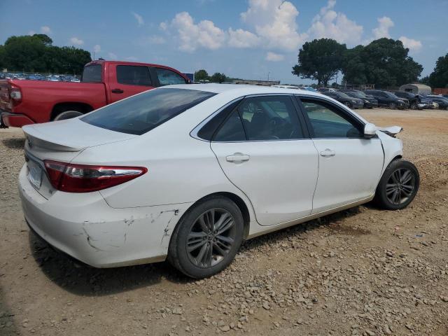 4T1BF1FK7FU894176 - 2015 TOYOTA CAMRY LE WHITE photo 3