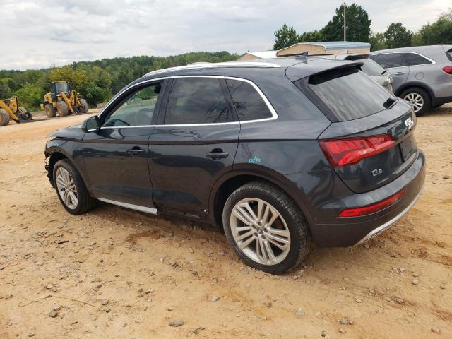 WA1CNAFY0K2088888 - 2019 AUDI Q5 PRESTIGE GRAY photo 2