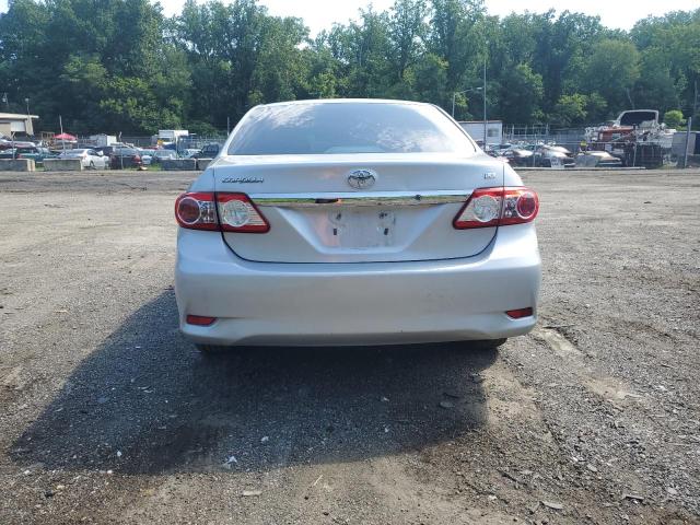 5YFBU4EE7DP119961 - 2013 TOYOTA COROLLA BASE فضي صورة 6