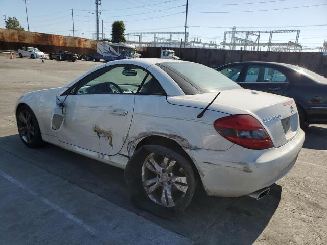 WDBWK58F99F190013 - 2009 MERCEDES-BENZ SLK 350 WHITE photo 2