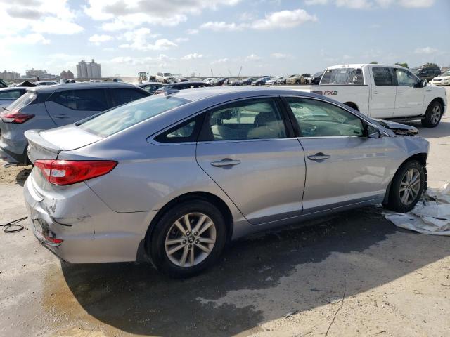 5NPE24AF7FH138835 - 2015 HYUNDAI SONATA SE SILVER photo 3