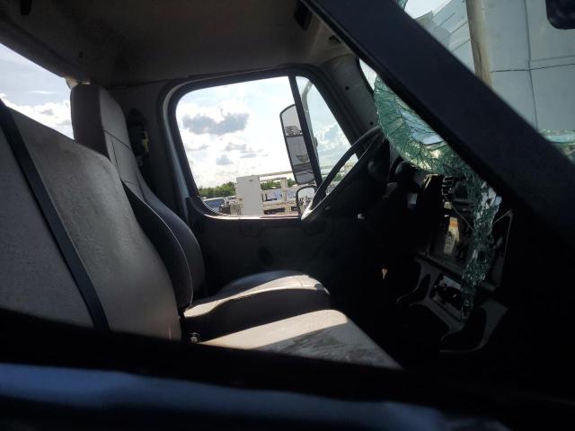 1FVACWFDXRHUU9844 - 2024 FREIGHTLINER M2 106 MEDIUM DUTY WHITE photo 6