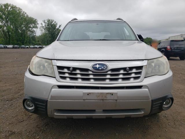 JF2SHADC2BH765325 - 2011 SUBARU FORESTER 2.5X PREMIUM 银色 照片 5