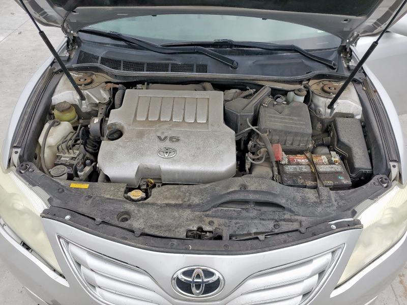4T1BK3EK8AU115451 - 2010 TOYOTA CAMRY SE ვერცხლისფერი ფოტო 11