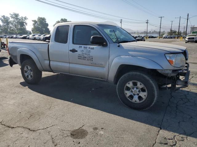 5TETU62N95Z056085 - 2005 TOYOTA TACOMA PRERUNNER ACCESS CAB SILVER photo 4