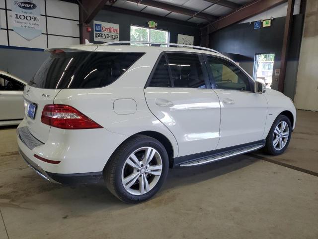 4JGDA5HB5CA037038 - 2012 MERCEDES-BENZ ML 350 4MATIC WHITE photo 3