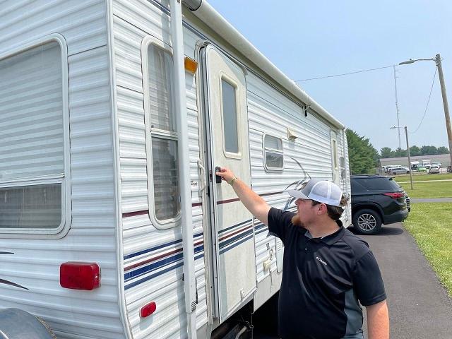 4YDT2742221205289 - 2002 KEYSTONE SPRINTER WHITE photo 5