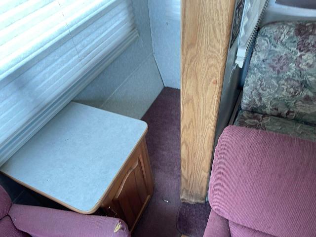 4YDT2742221205289 - 2002 KEYSTONE SPRINTER WHITE photo 6