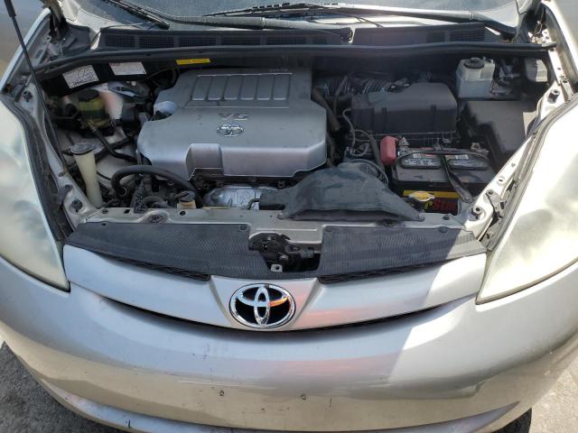 5TDYK4CC6AS334168 - 2010 TOYOTA SIENNA XLE SILVER photo 12