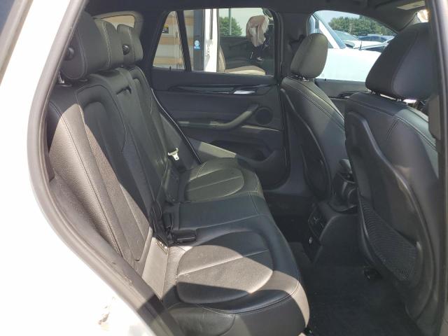WBXHT3C39J5F91943 - 2018 BMW X1 XDRIVE28I WHITE photo 11