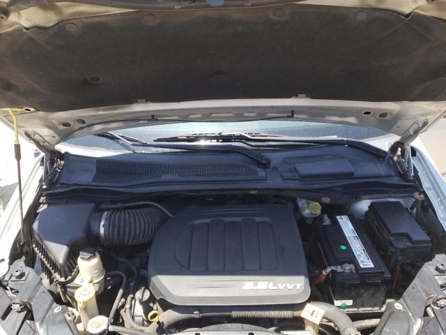 2A4RR8DG4BR635616 - 2011 CHRYSLER TOWN & COU TOURING L SILVER photo 12