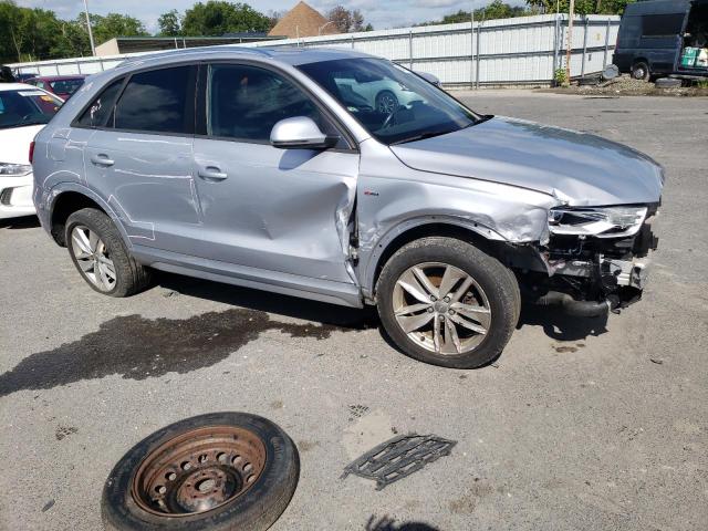 WA1ECCFS4JR035431 - 2018 AUDI Q3 PREMIUM SILVER photo 4