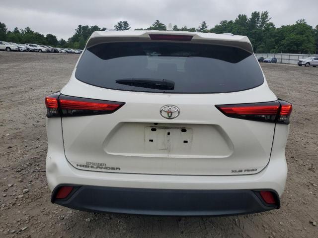 5TDGZRBH3MS086032 - 2021 TOYOTA HIGHLANDER XLE WHITE photo 6