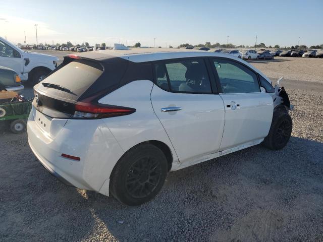 1N4AZ1BVXPC559451 - 2023 NISSAN LEAF S WHITE photo 3