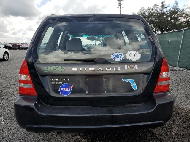 JF1SG65685H743430 - 2005 SUBARU FORESTER 2.5XS Черный фото 6