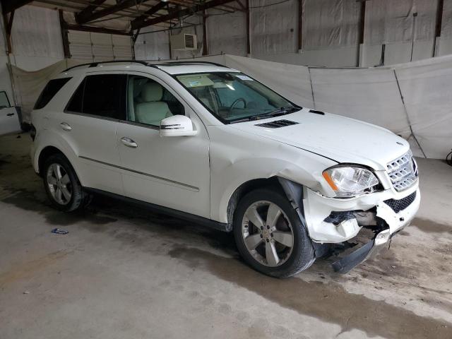 4JGBB8GB6BA696719 - 2011 MERCEDES-BENZ ML 350 4MATIC WHITE photo 4