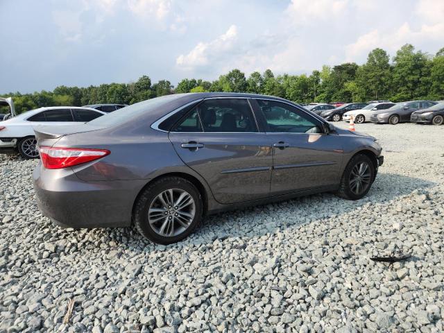 4T1BF1FKXFU883446 - 2015 TOYOTA CAMRY LE GRAY photo 3