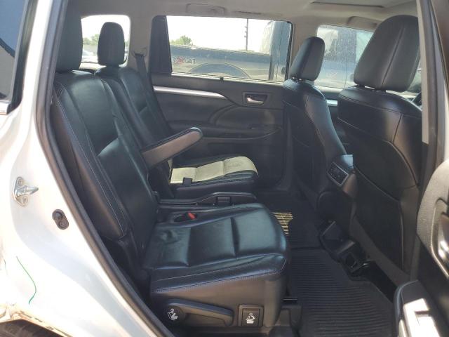 5TDJKRFH4GS246928 - 2016 TOYOTA HIGHLANDER XLE WHITE photo 11