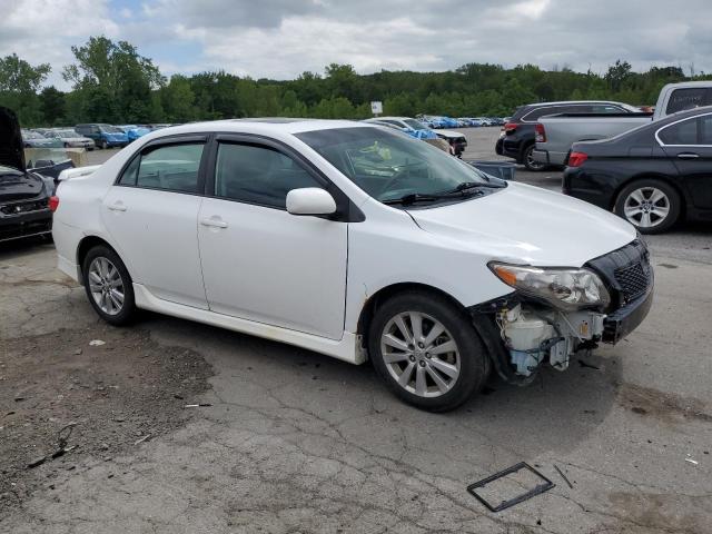 2T1BU4EE3AC344647 - 2010 TOYOTA COROLLA BASE Weiß Foto 4