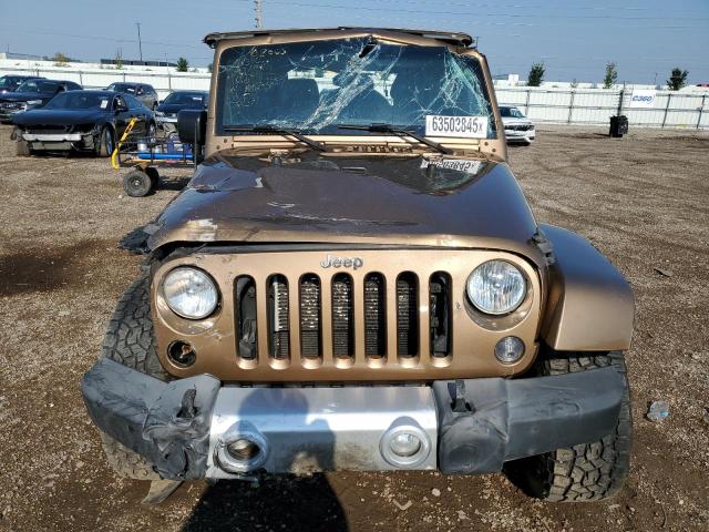 1C4BJWEG0FL672307 - 2015 JEEP WRANGLER U SAHARA TAN photo 5