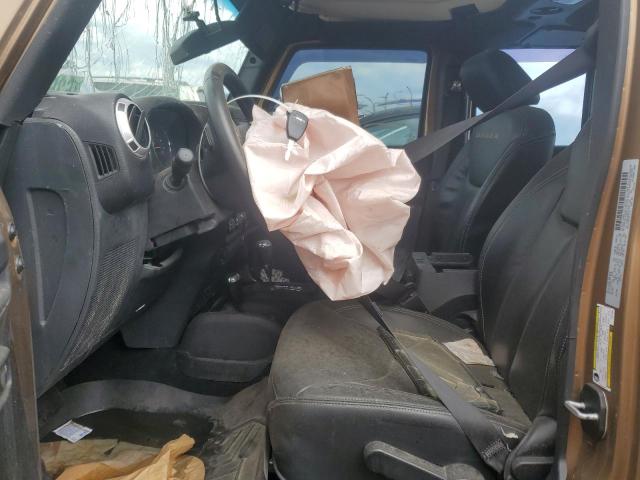 1C4BJWEG0FL672307 - 2015 JEEP WRANGLER U SAHARA TAN photo 7