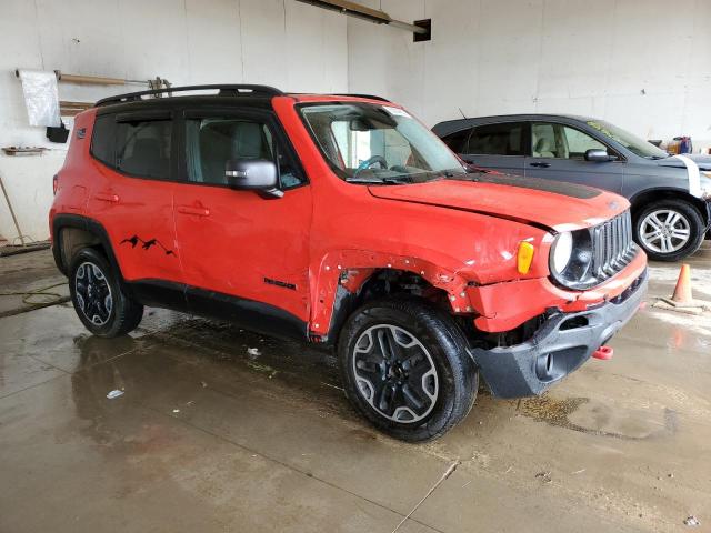 ZACCJBCB1HPF82098 - 2017 JEEP RENEGADE TRAILHAWK RED photo 4