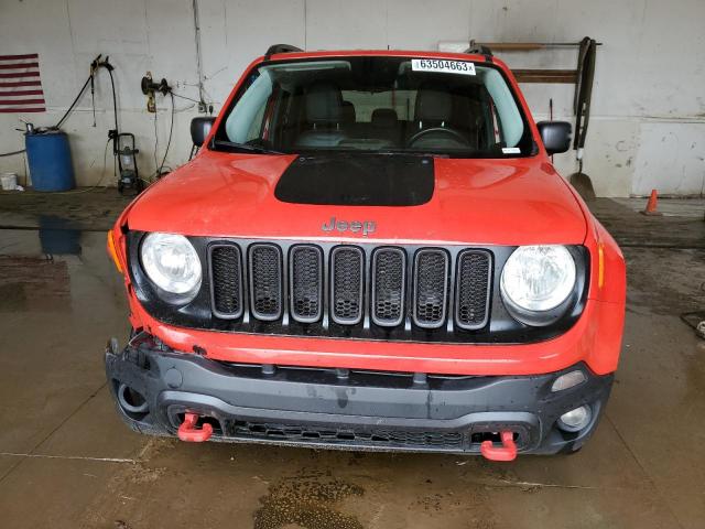 ZACCJBCB1HPF82098 - 2017 JEEP RENEGADE TRAILHAWK RED photo 5