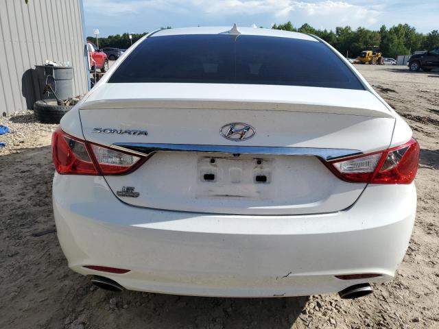 5NPEC4AC6DH778597 - 2013 HYUNDAI SONATA SE WHITE photo 6