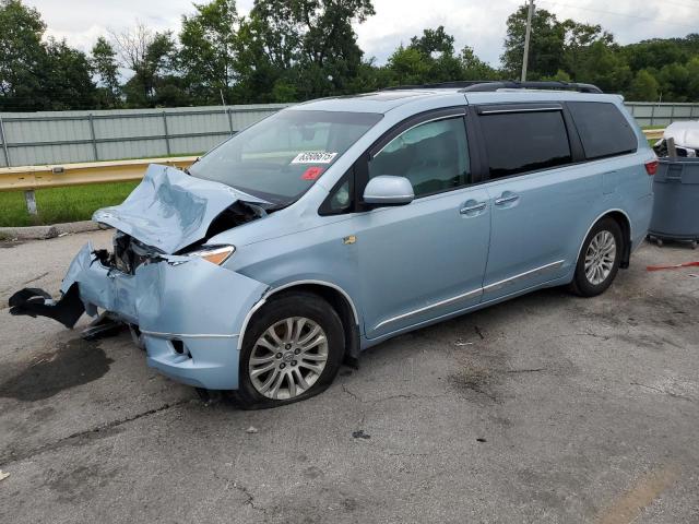 2017 TOYOTA SIENNA XLE, 