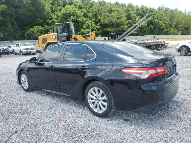 4T1B11HK0JU554226 - 2018 TOYOTA CAMRY L BLACK photo 2