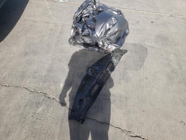 JTDKARFP1K3116971 - 2019 TOYOTA PRIUS PRIM WHITE photo 12