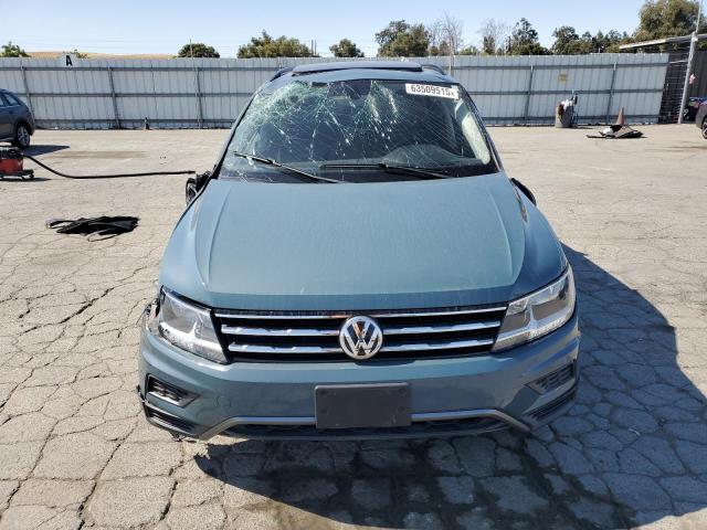 3VV2B7AX6LM063985 - 2020 VOLKSWAGEN TIGUAN SE Turquesa foto 5
