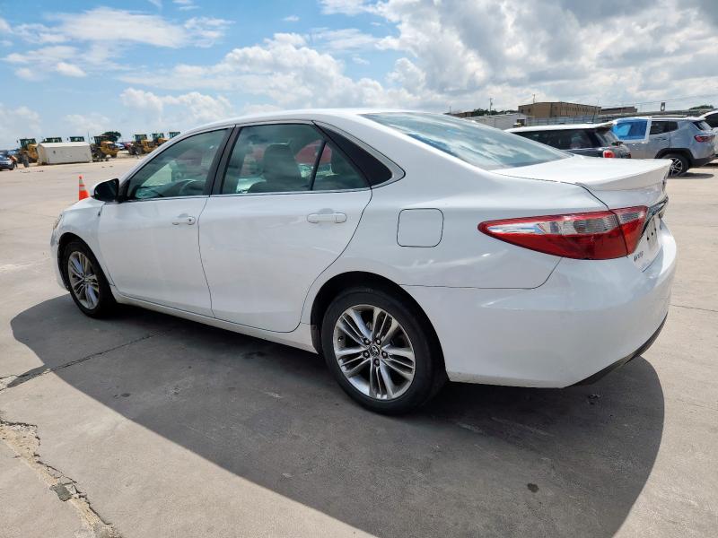 4T1BF1FK8FU977390 - 2015 TOYOTA CAMRY SE LE 白色 照片 2