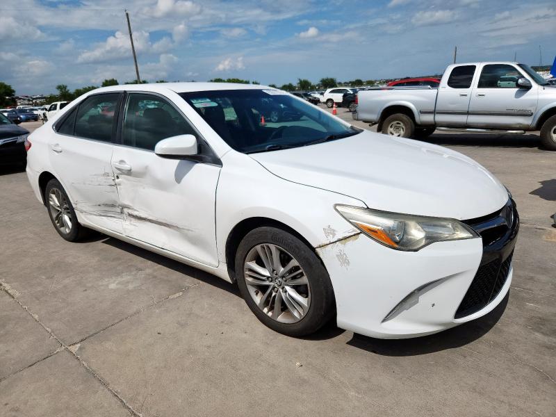 4T1BF1FK8FU977390 - 2015 TOYOTA CAMRY SE LE 白色 照片 4