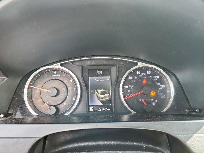 4T1BF1FK8FU977390 - 2015 TOYOTA CAMRY SE LE 白色 照片 9